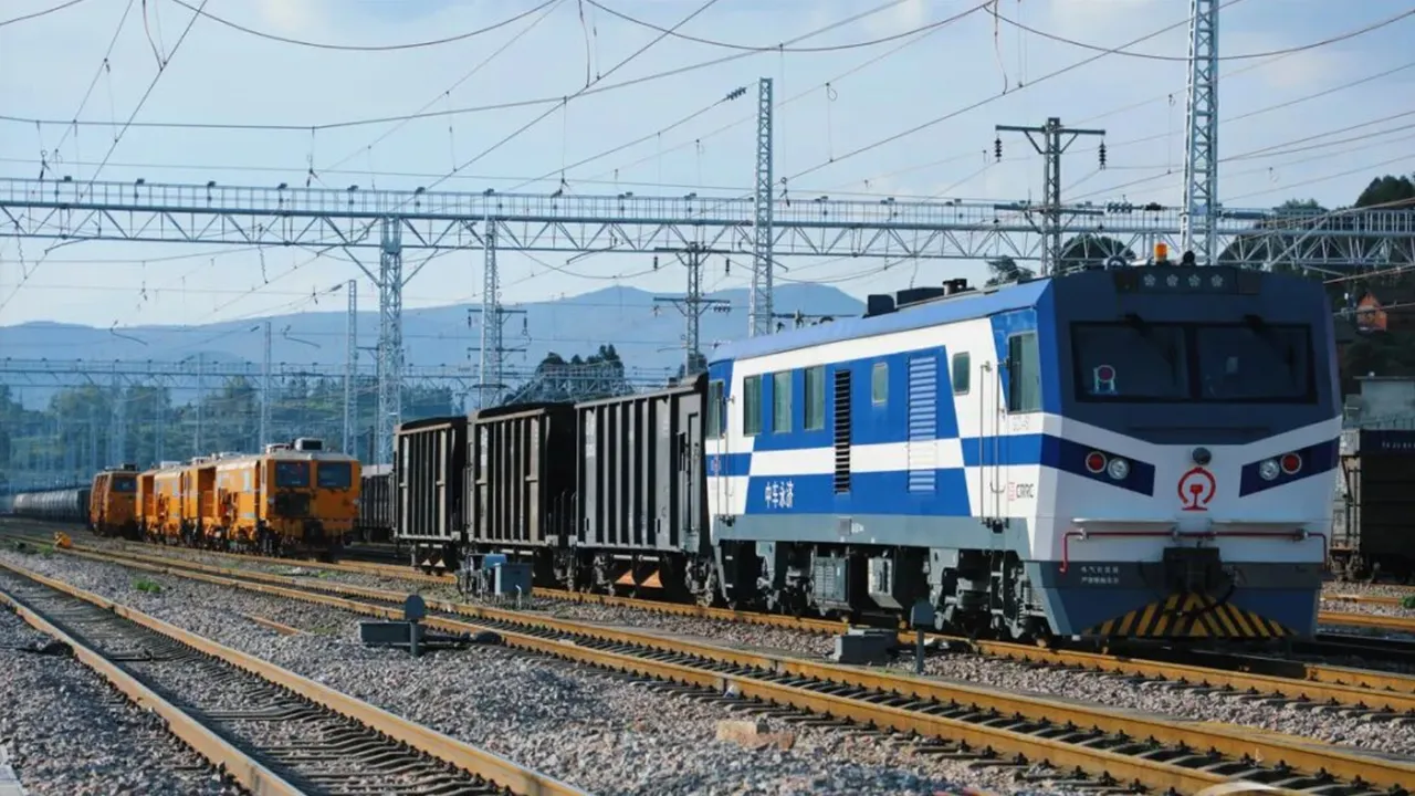 补砟车（铁路补砟漏斗车，卸砟车，老 K 车） 图2
