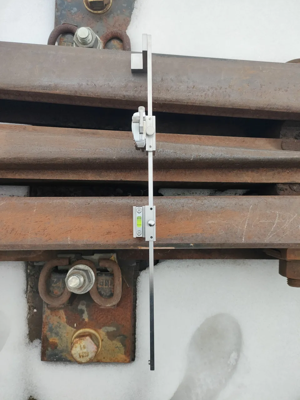 铁路辙叉结构高度测量器 图6